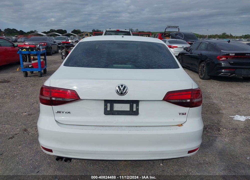 2018 VOLKSWAGEN JETTA 1.4T S VIN: 3VW2B7AJ7JM208312