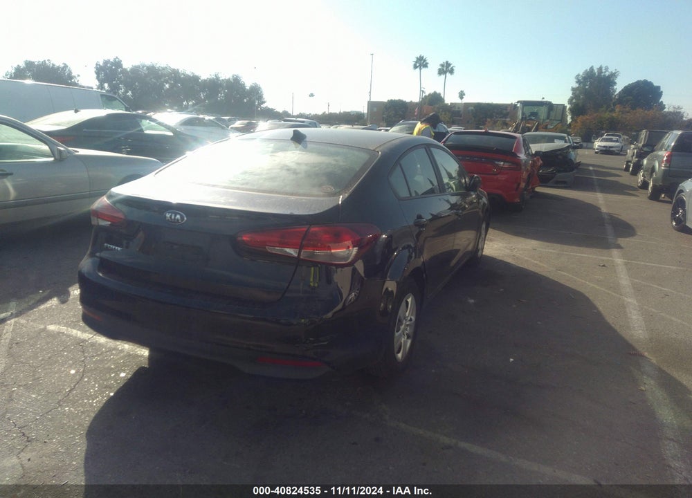 2017 KIA FORTE LX VIN: 3KPFK4A75HE092877