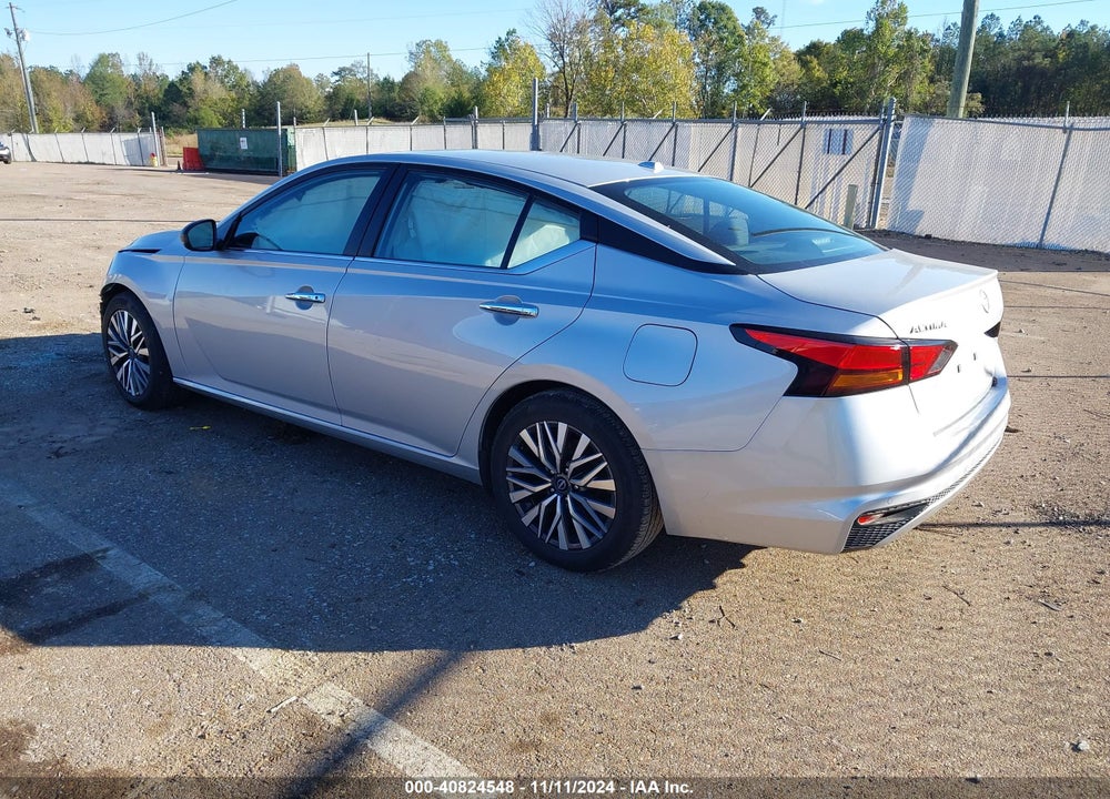2024 NISSAN ALTIMA SV FWD VIN: 1N4BL4DVXRN325404