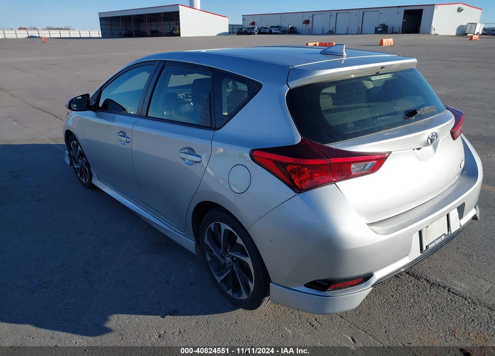 2017 TOYOTA COROLLA IM VIN: JTNKARJEXHJ541739