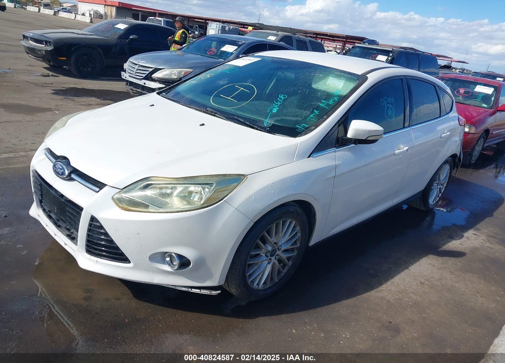 2014 FORD FOCUS TITANIUM VIN: 1FADP3N28EL210608
