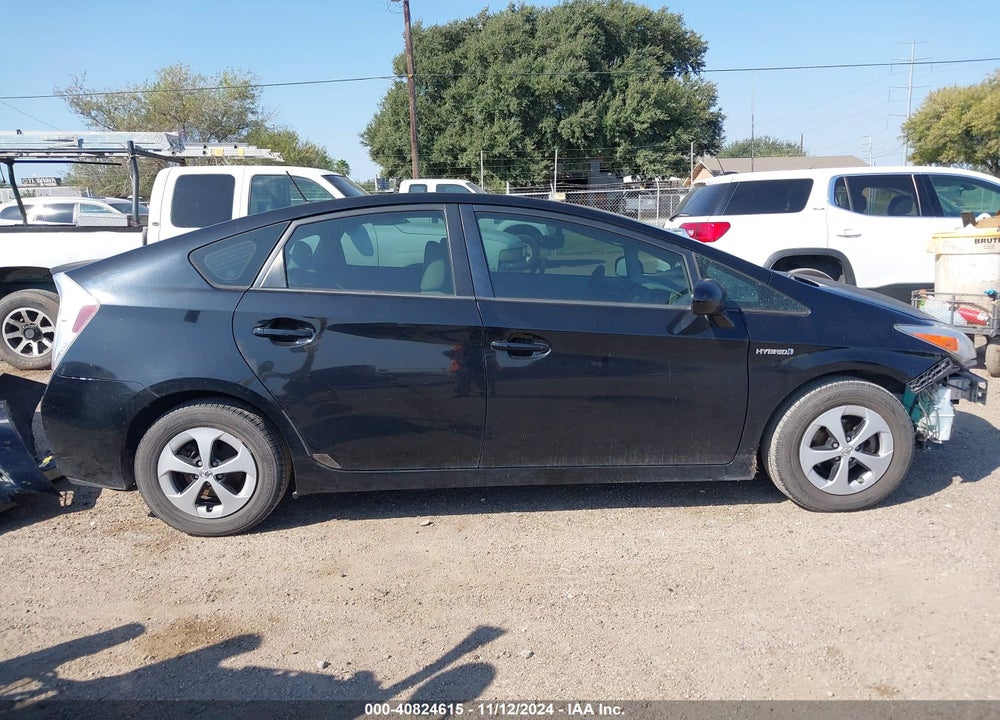 2014 TOYOTA PRIUS TWO VIN: JTDKN3DU8E1752782
