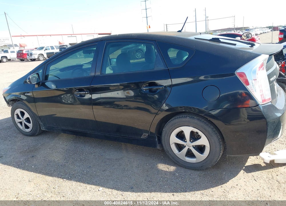 2014 TOYOTA PRIUS TWO VIN: JTDKN3DU8E1752782