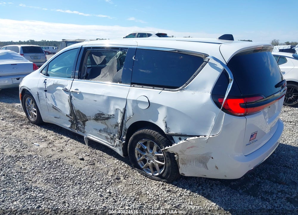 2023 CHRYSLER PACIFICA TOURING L VIN: 2C4RC1BG0PR624377