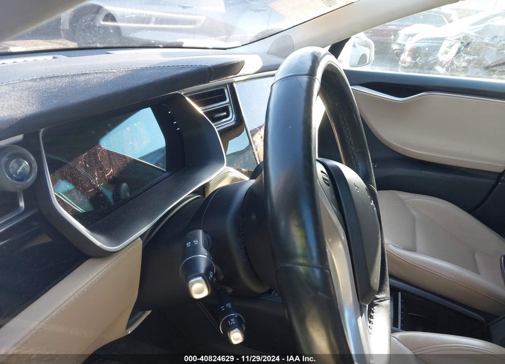 2015 TESLA MODEL S 70D/85D/P85D VIN: 5YJSA1S29FF099373