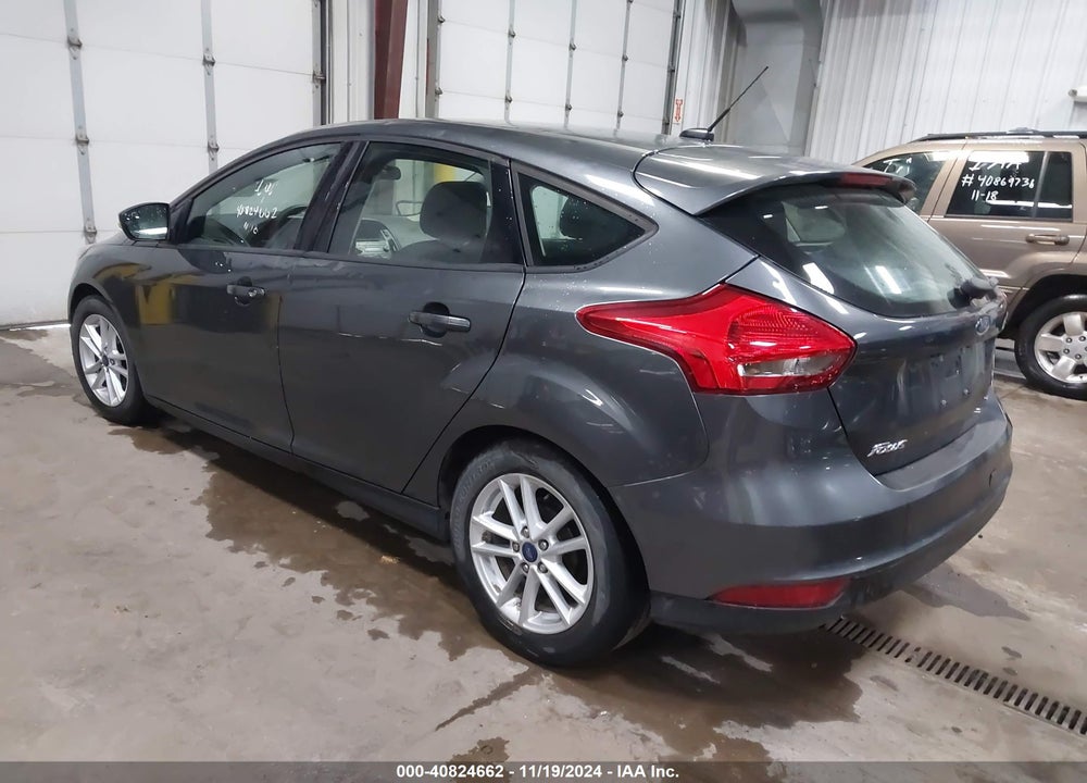 2016 FORD FOCUS SE VIN: 1FADP3K23GL380690