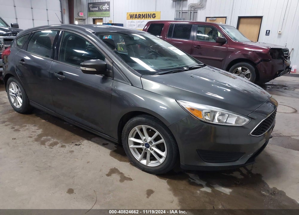 2016 FORD FOCUS SE VIN: 1FADP3K23GL380690