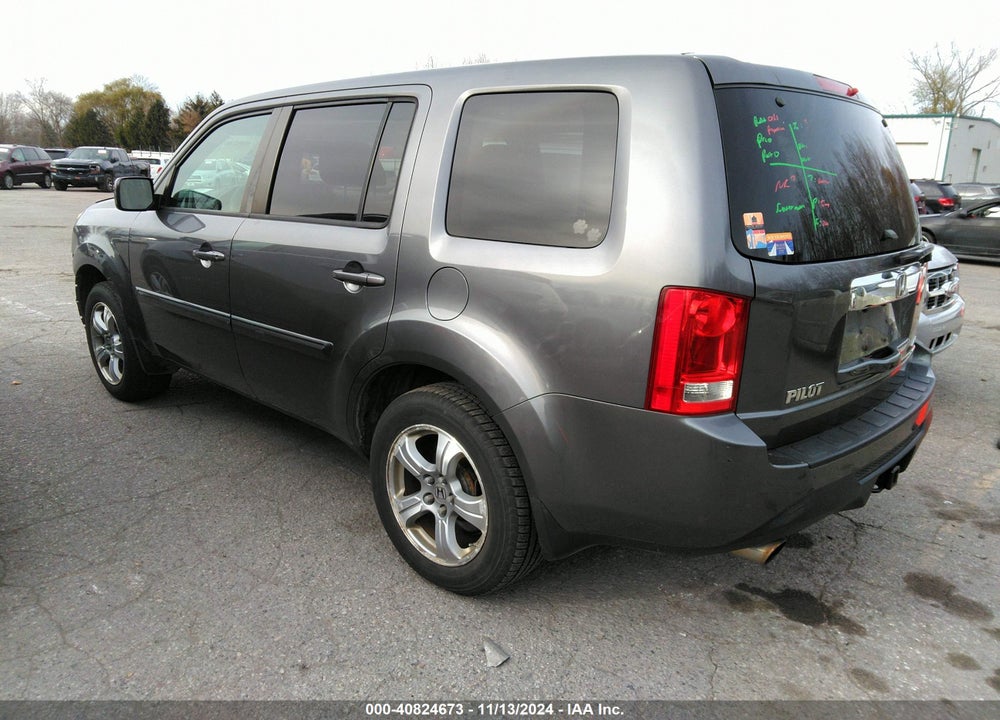 2015 HONDA PILOT EX-L VIN: 5FNYF4H55FB007092