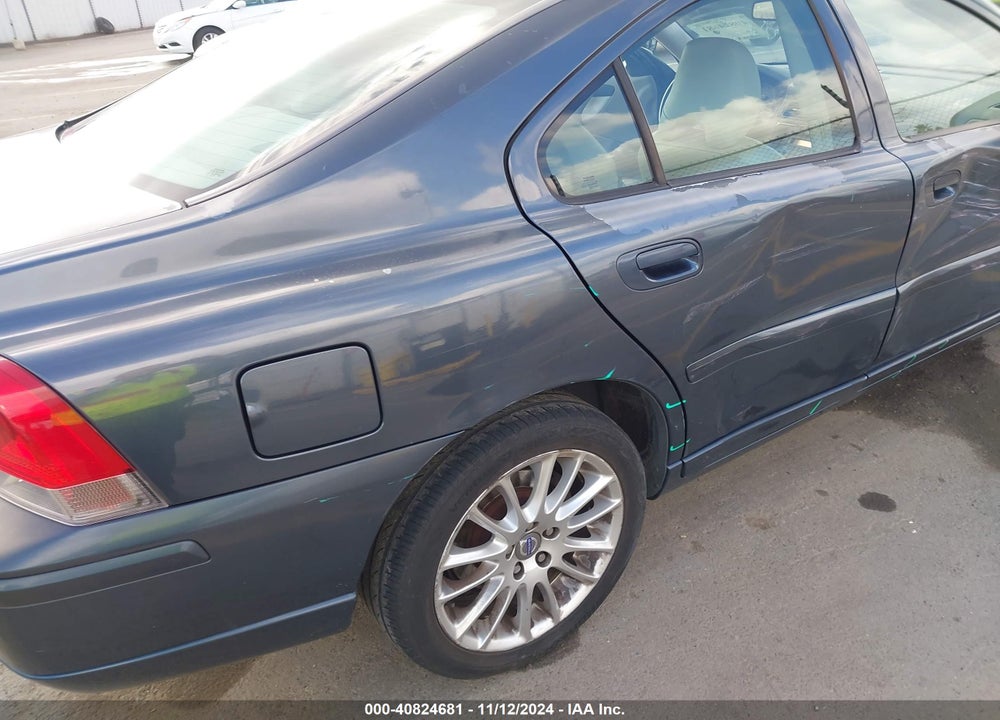 2007 VOLVO S60 2.5T VIN: YV1RS592472635072