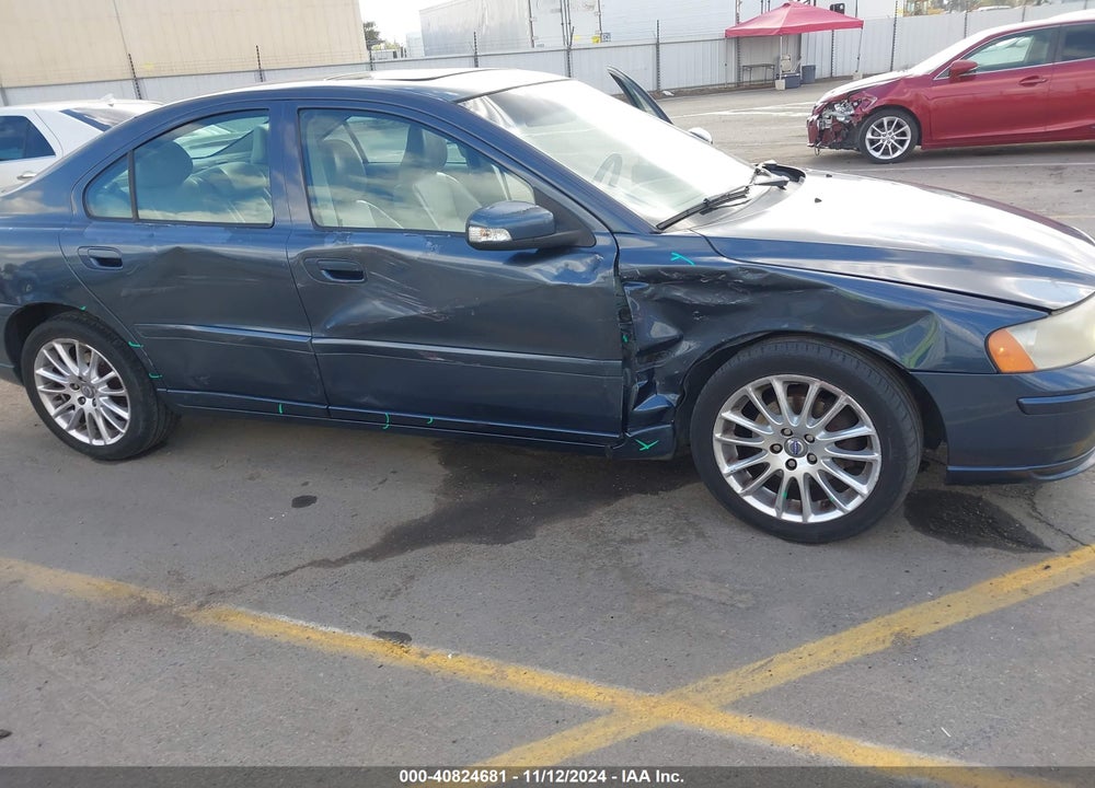 2007 VOLVO S60 2.5T VIN: YV1RS592472635072