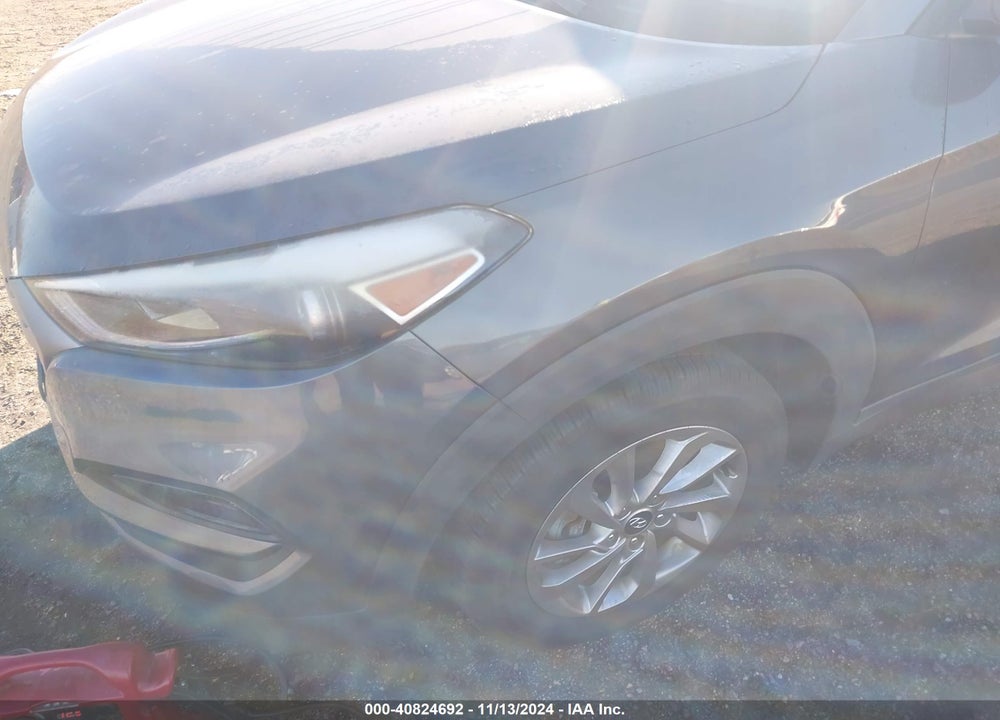 2016 HYUNDAI TUCSON SE VIN: KM8J33A41GU119818