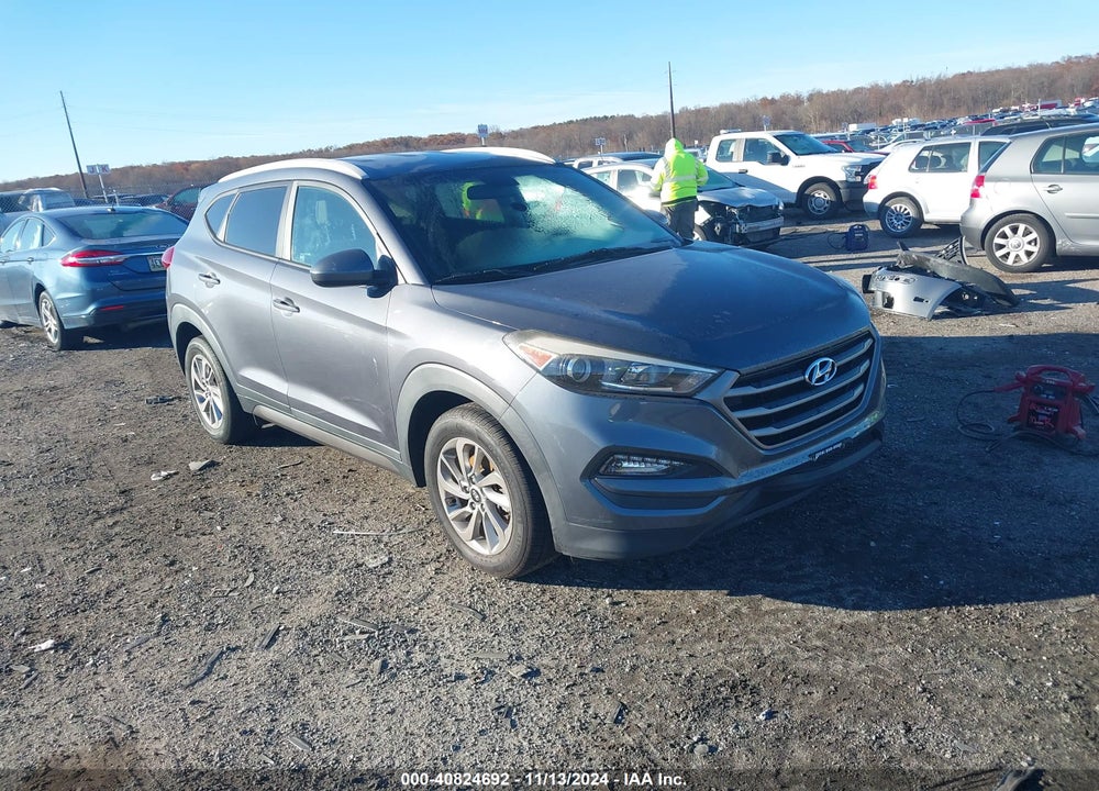 2016 HYUNDAI TUCSON SE VIN: KM8J33A41GU119818