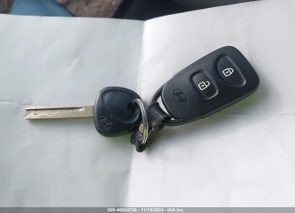 2013 HYUNDAI ACCENT GS VIN: KMHCT5AE6DU116034