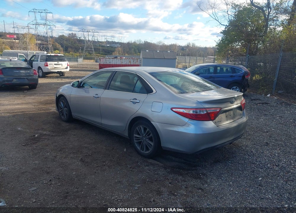 2015 TOYOTA CAMRY SE VIN: 4T1BF1FK4FU077795