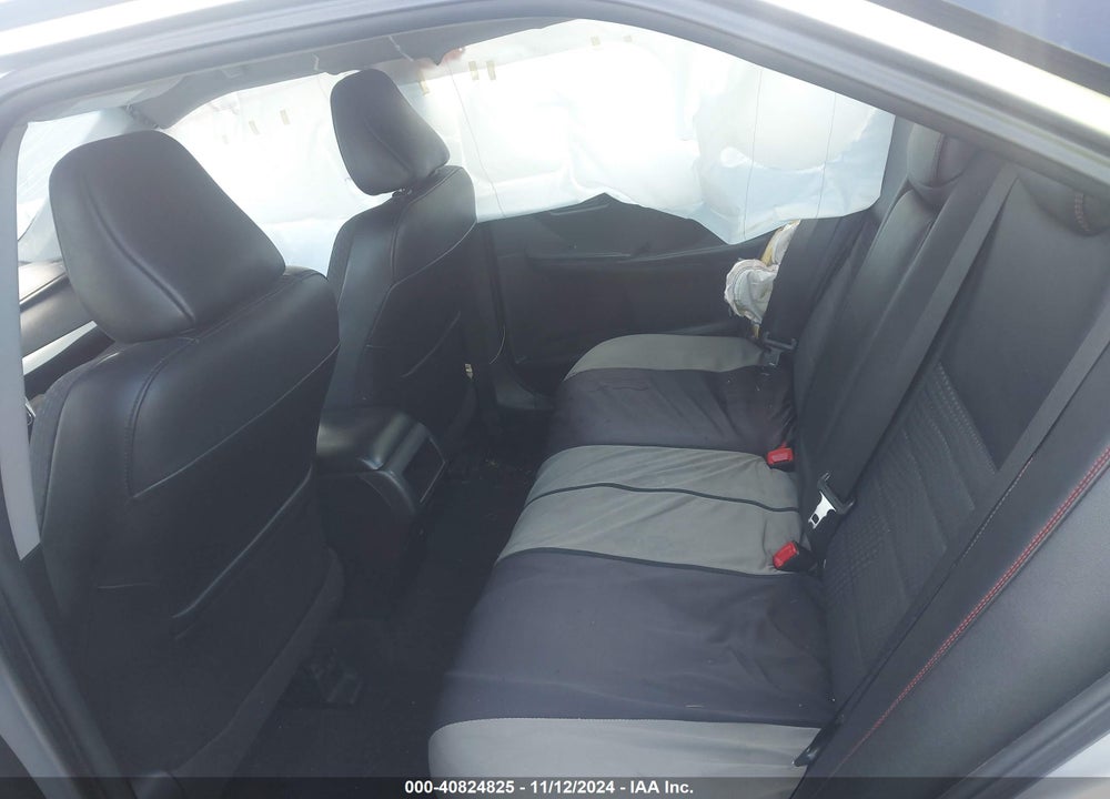 2015 TOYOTA CAMRY SE VIN: 4T1BF1FK4FU077795