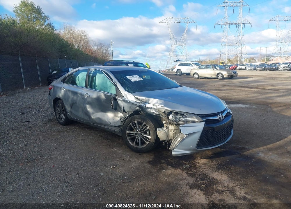 2015 TOYOTA CAMRY SE VIN: 4T1BF1FK4FU077795