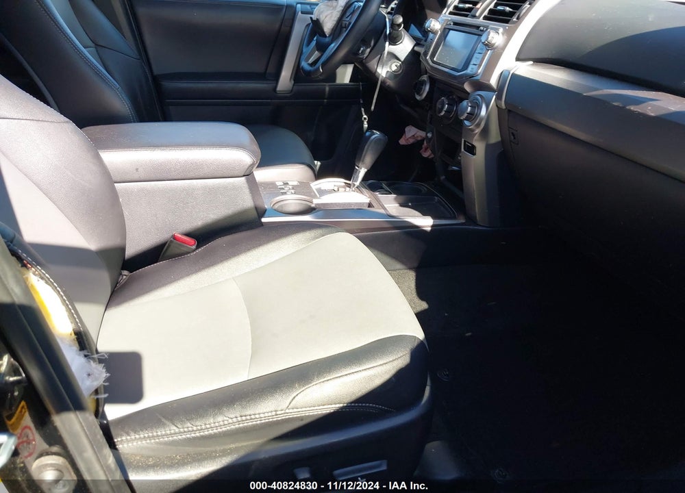 2018 TOYOTA 4RUNNER SR5 PREMIUM VIN: JTEZU5JRXJ5189701