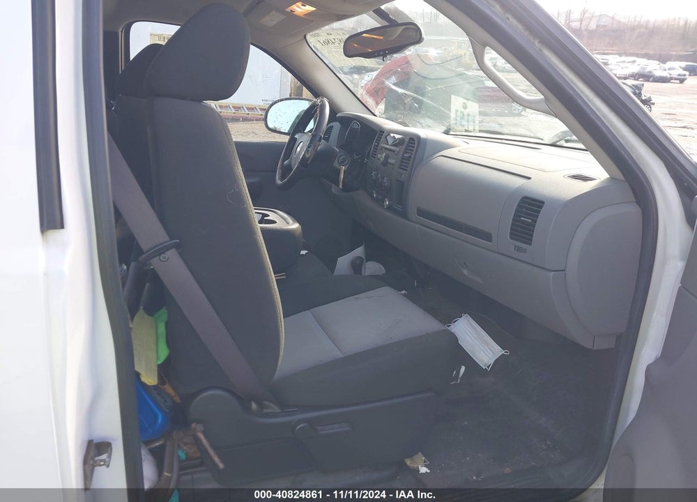 2009 CHEVROLET SILVERADO 1500 WORK TRUCK VIN: 1GCEK14C09Z109013