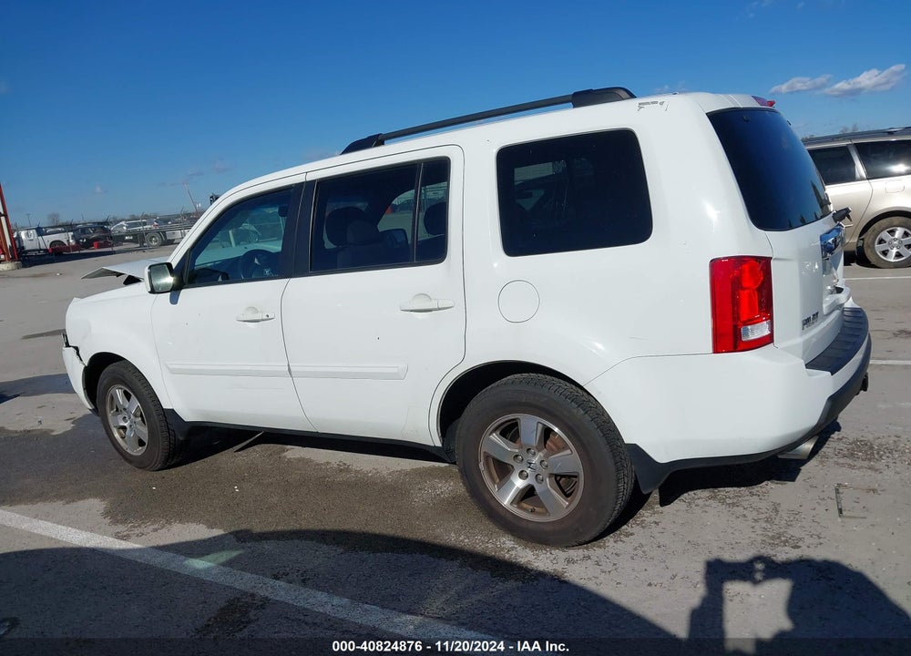 2010 HONDA PILOT EX-L VIN: 5FNYF4H51AB028871