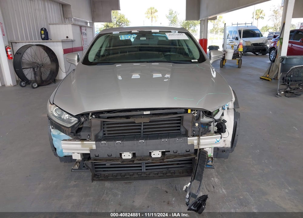 2015 FORD FUSION SE VIN: 3FA6P0H77FR122019