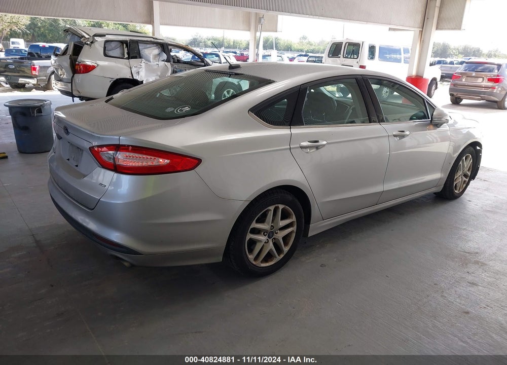 2015 FORD FUSION SE VIN: 3FA6P0H77FR122019