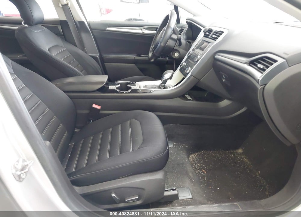 2015 FORD FUSION SE VIN: 3FA6P0H77FR122019