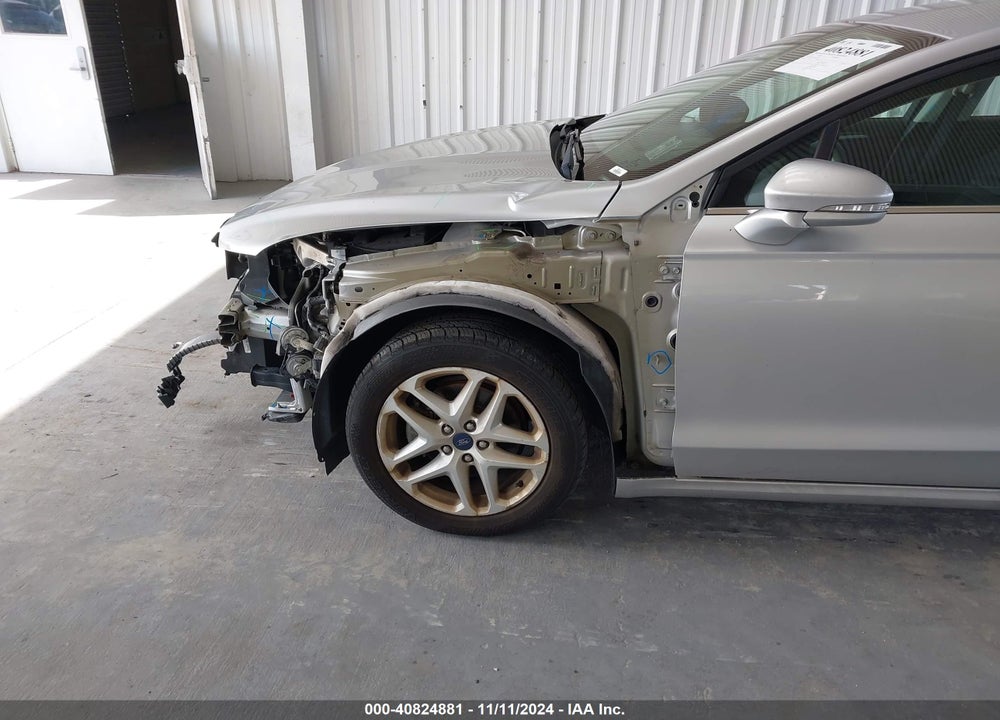 2015 FORD FUSION SE VIN: 3FA6P0H77FR122019