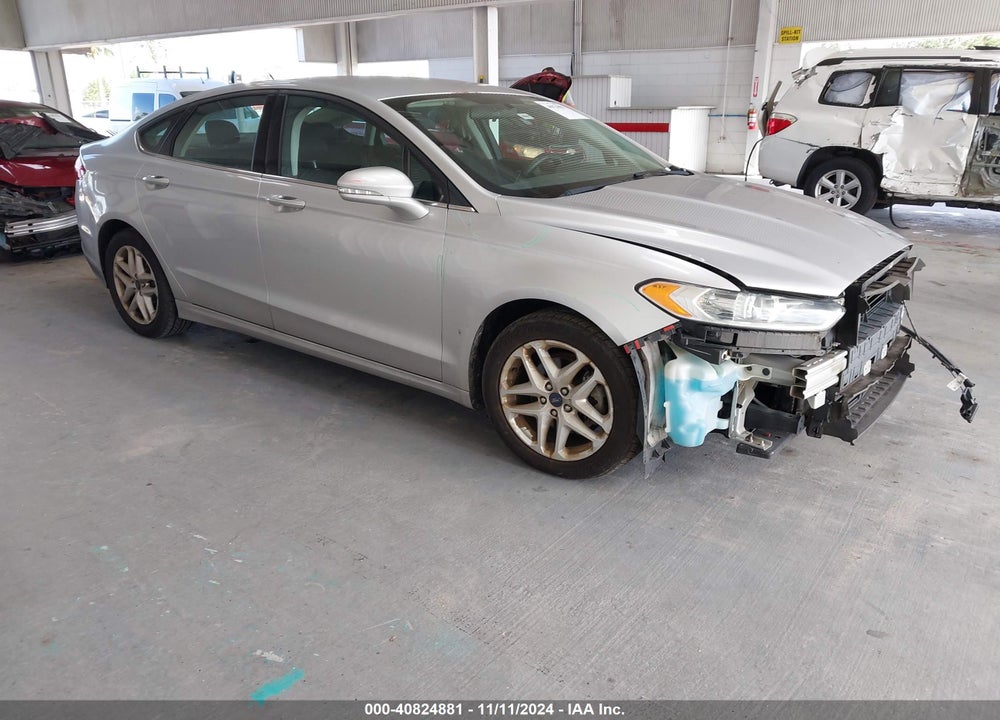 2015 FORD FUSION SE VIN: 3FA6P0H77FR122019