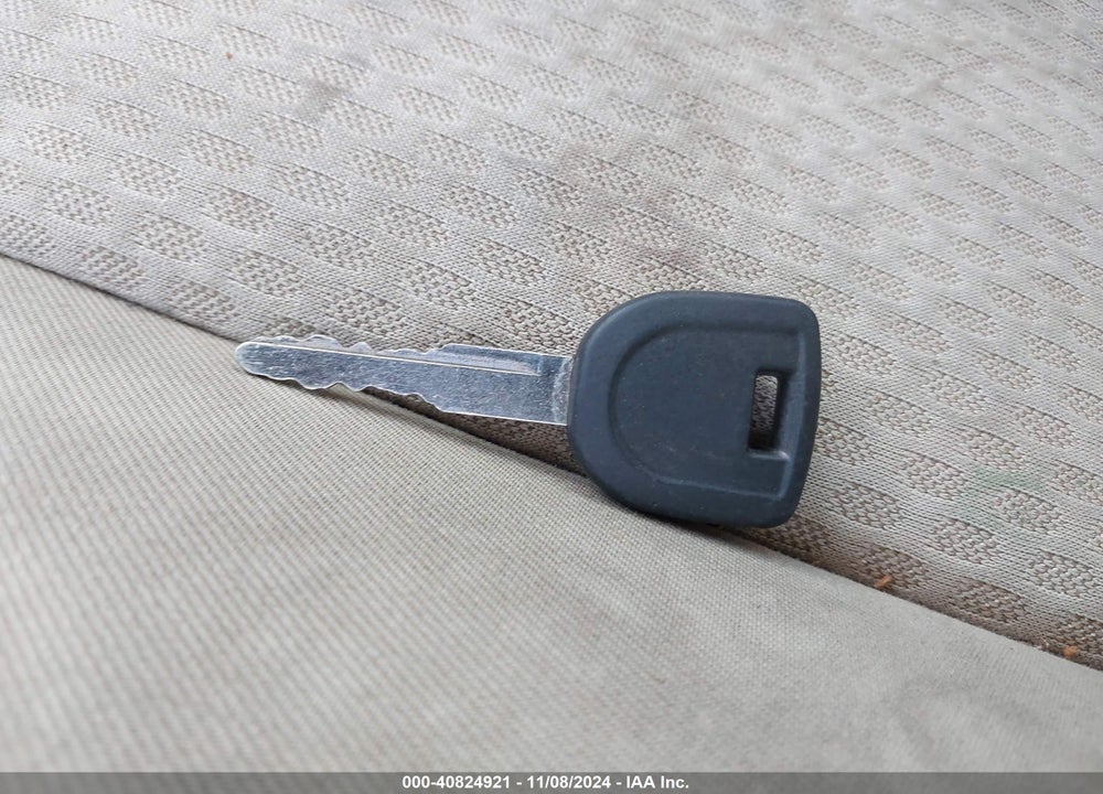 2004 MAZDA 3 I VIN: JM1BK12F141206647