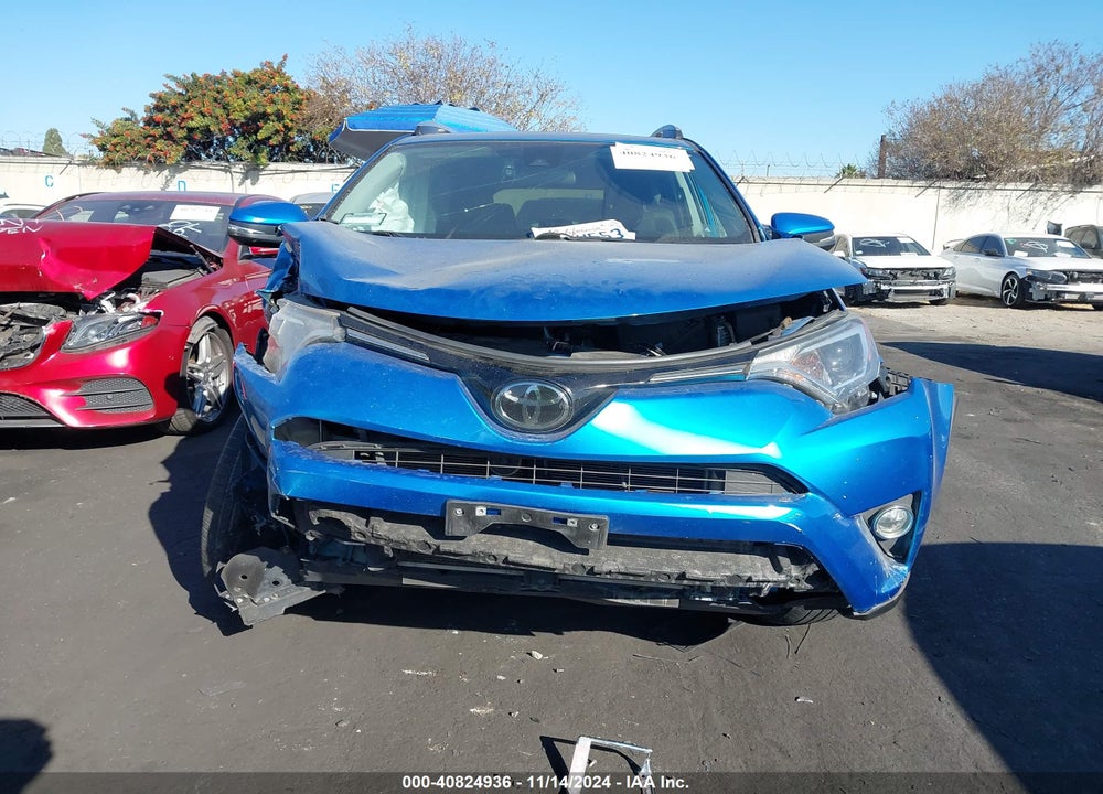 2017 TOYOTA RAV4 XLE VIN: 2T3WFREV3HW313861
