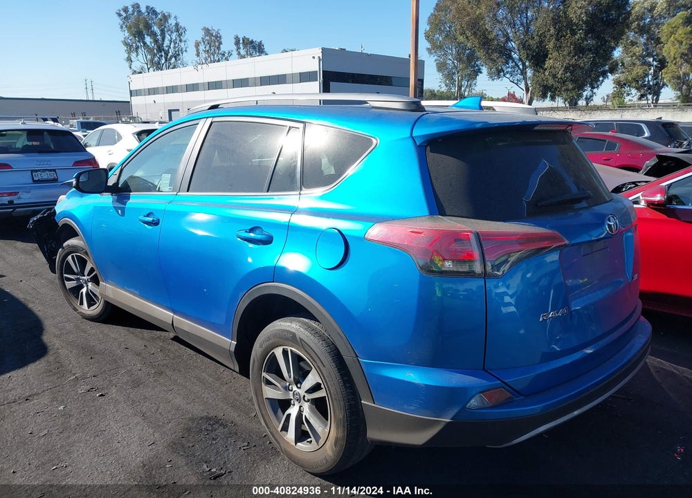 2017 TOYOTA RAV4 XLE VIN: 2T3WFREV3HW313861
