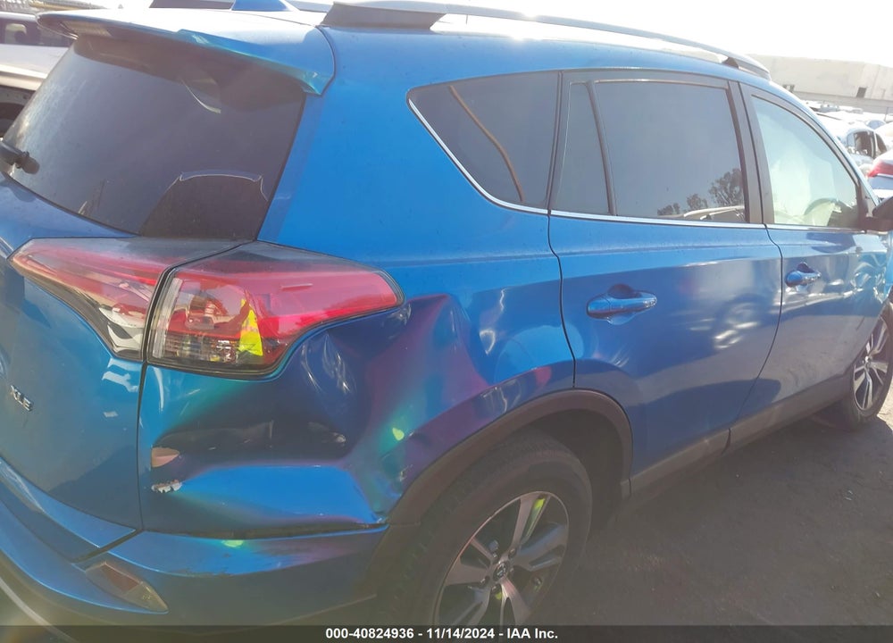 2017 TOYOTA RAV4 XLE VIN: 2T3WFREV3HW313861