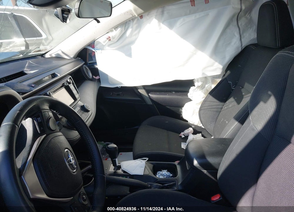 2017 TOYOTA RAV4 XLE VIN: 2T3WFREV3HW313861