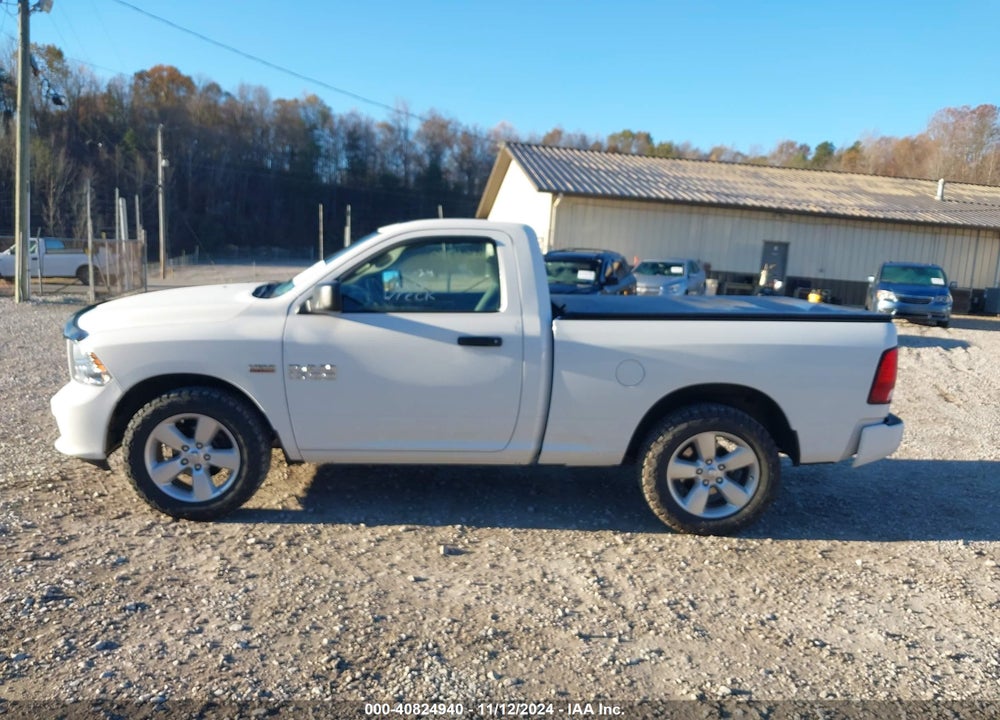 2015 RAM 1500 EXPRESS VIN: 3C6JR7AT3FG676420