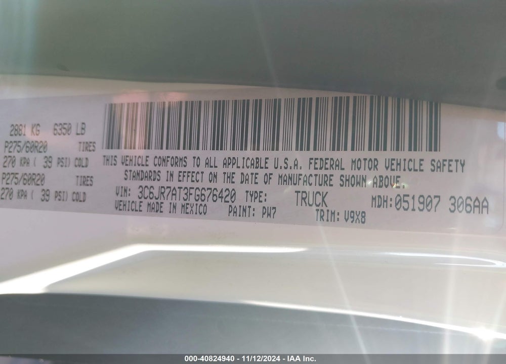 2015 RAM 1500 EXPRESS VIN: 3C6JR7AT3FG676420