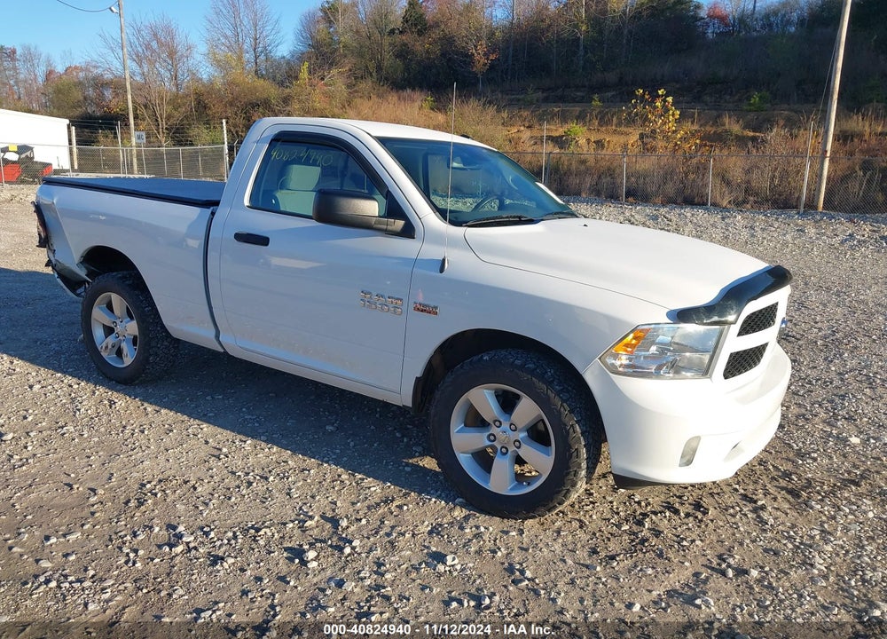 2015 RAM 1500 EXPRESS VIN: 3C6JR7AT3FG676420