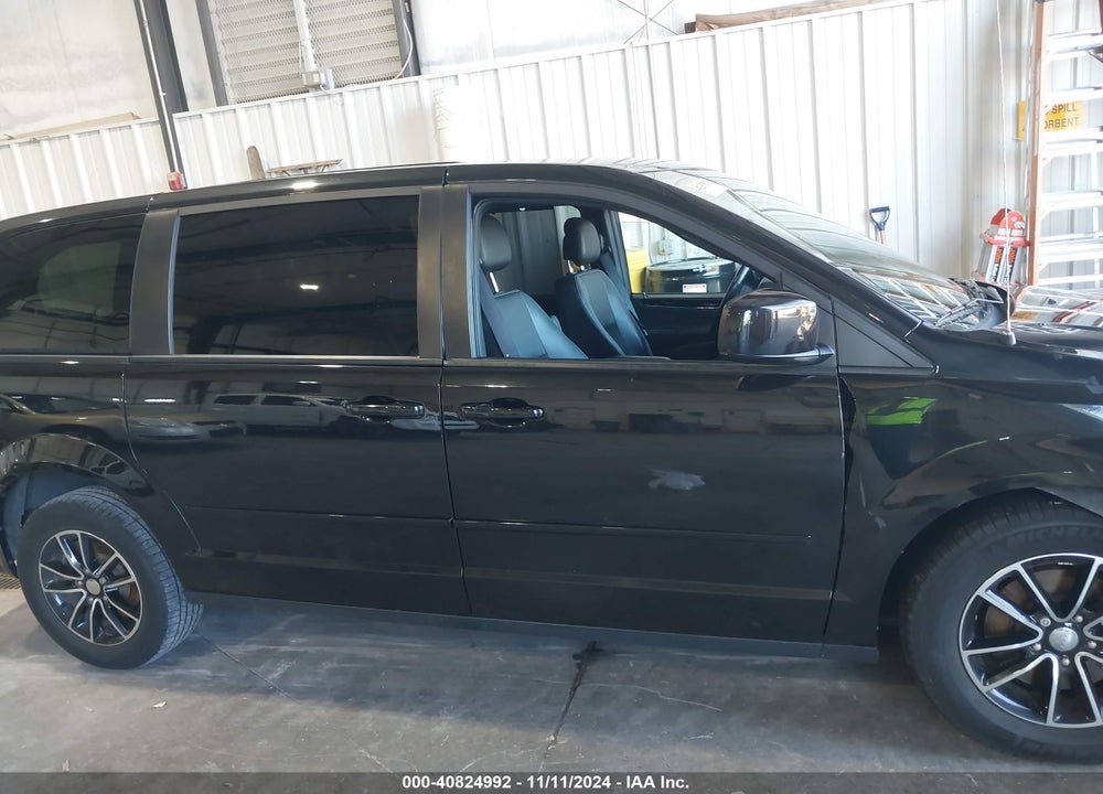 2017 DODGE GRAND CARAVAN SXT VIN: 2C4RDGCG1HR574962
