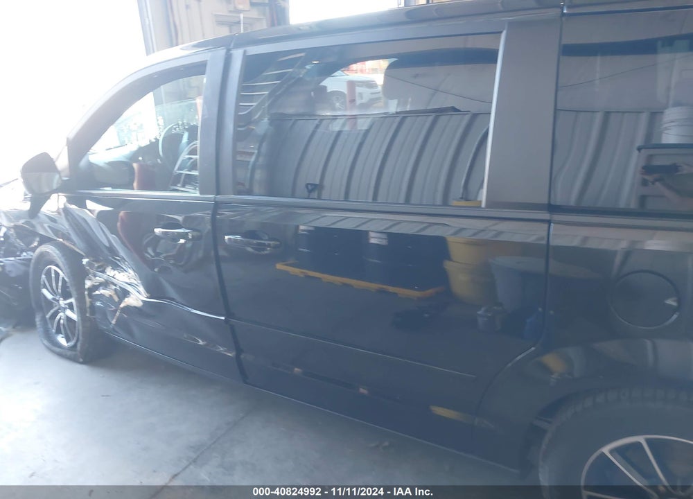 2017 DODGE GRAND CARAVAN SXT VIN: 2C4RDGCG1HR574962