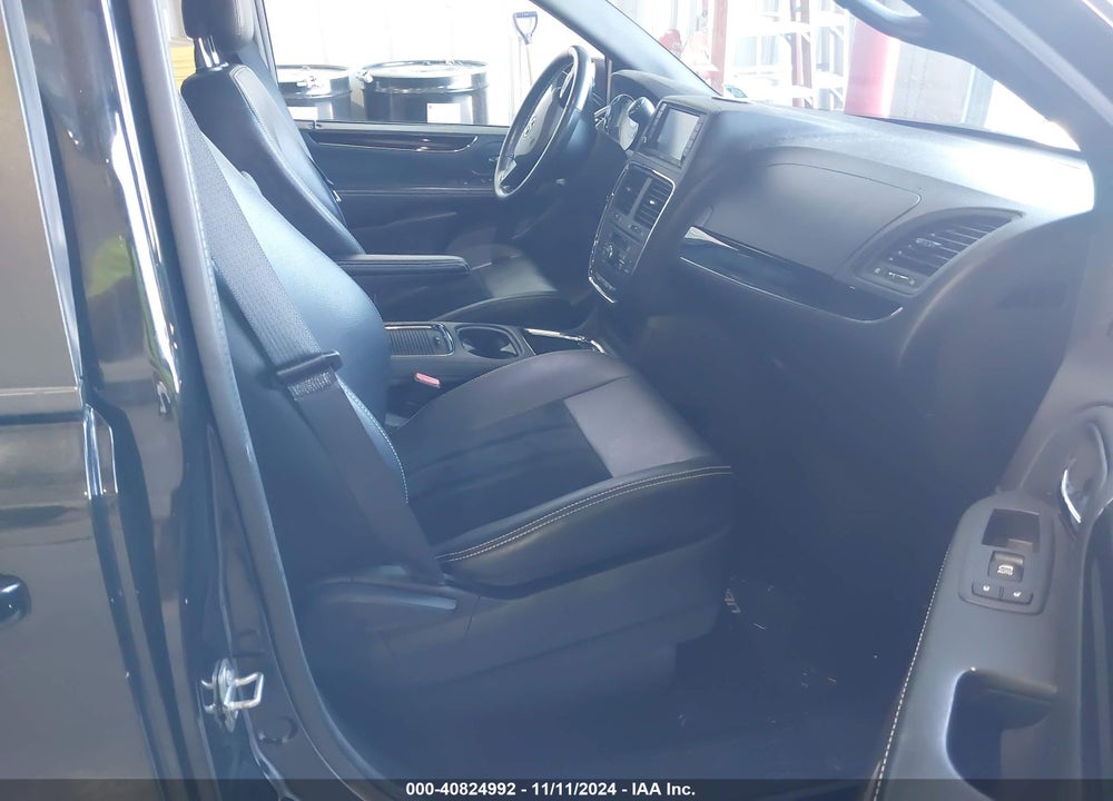 2017 DODGE GRAND CARAVAN SXT VIN: 2C4RDGCG1HR574962