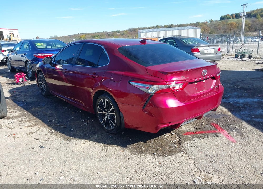 2018 TOYOTA CAMRY VIN: 4T1B11HK2JU516741