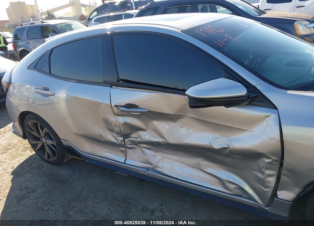 2019 HONDA CIVIC VIN: SHHFK7H99KU402019