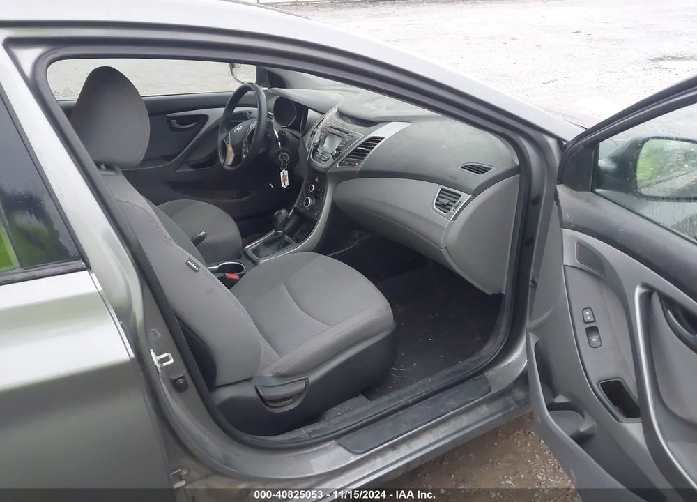 2014 HYUNDAI ELANTRA SE VIN: 5NPDH4AE1EH465764