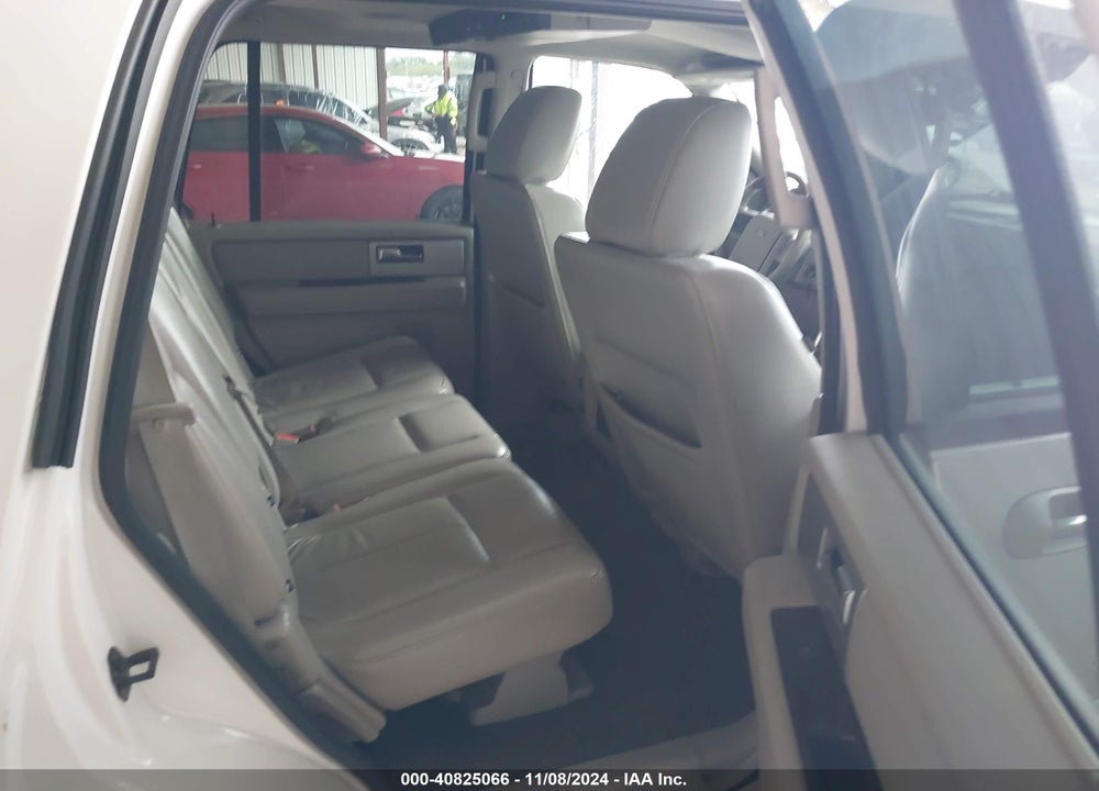 2010 FORD EXPEDITION LIMITED VIN: 1FMJU1K54AEB64648