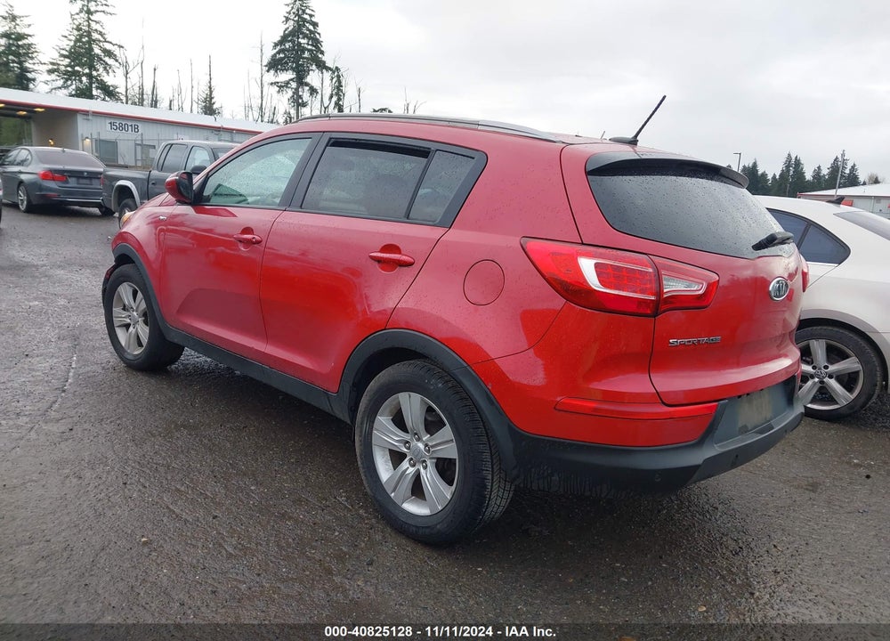2011 KIA SPORTAGE LX VIN: KNDPBCA22B7076016