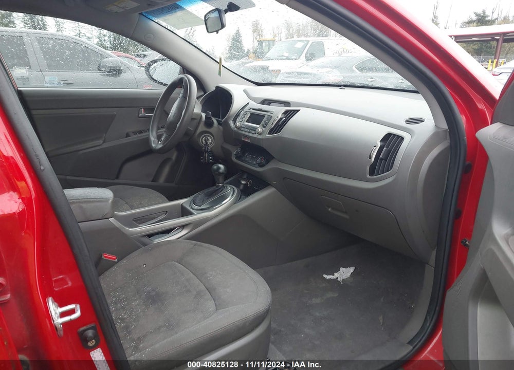 2011 KIA SPORTAGE LX VIN: KNDPBCA22B7076016