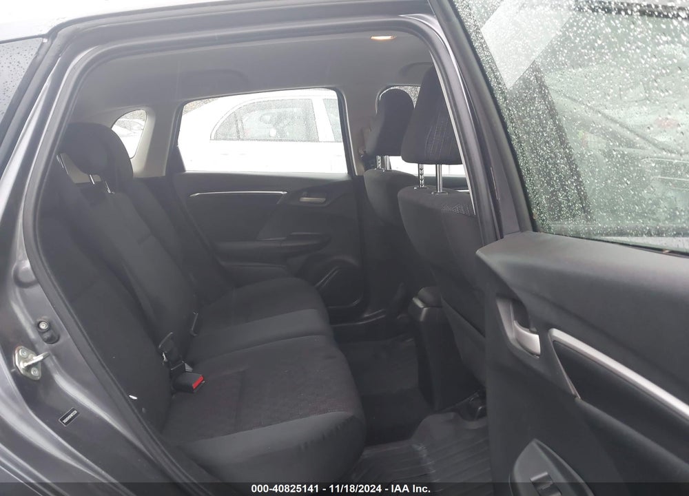 2015 HONDA FIT LX VIN: 3HGGK5H59FM753328