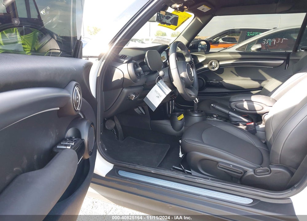2024 MINI CONVERTIBLE COOPER VIN: WMW23DL01R3R81192