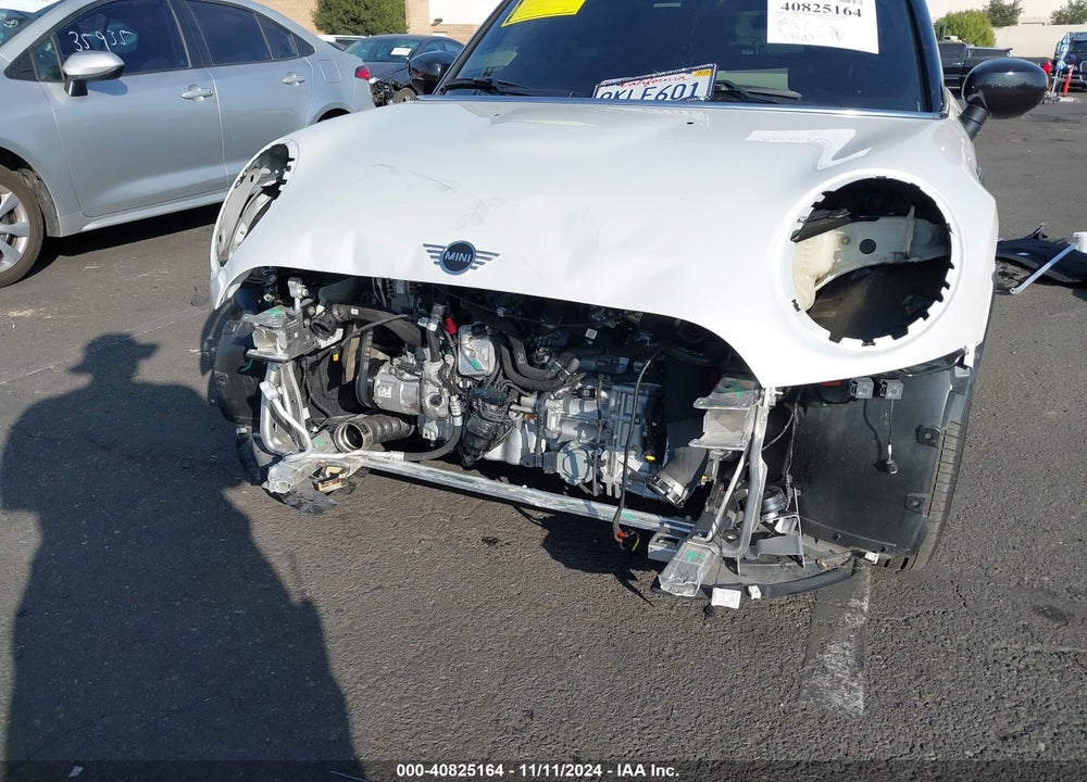 2024 MINI CONVERTIBLE COOPER VIN: WMW23DL01R3R81192