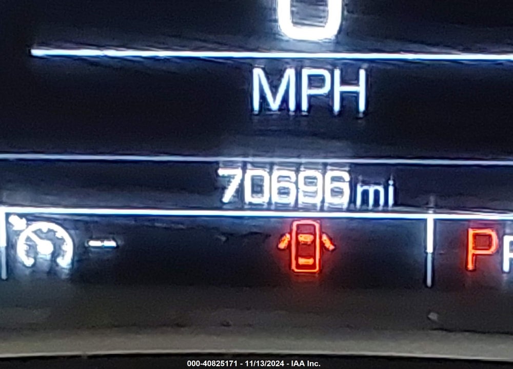 2018 CHEVROLET EQUINOX PREMIER VIN: 2GNAXVEV7J6118645