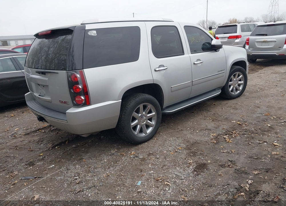 2011 GMC YUKON DENALI VIN: 1GKS1EEF9BR128157